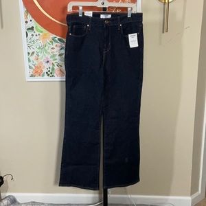 Levi’s ultra high rise crop flare dark jeans size 8/W29